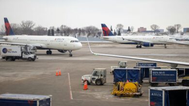 delta flight dl275 diverted lax